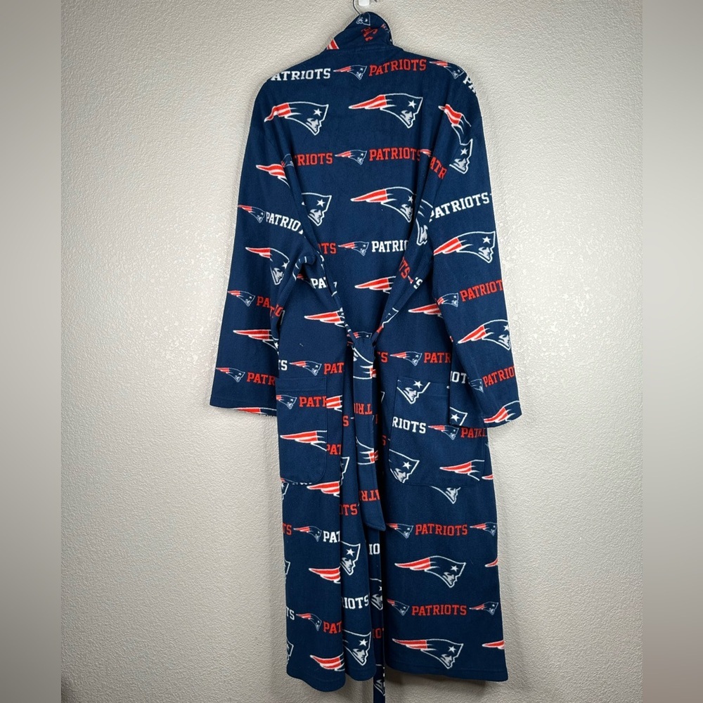 New England Patriots NFL Men's Long Cozy Comfy Winter Fall Robe Size Large - Picture 2 of 4